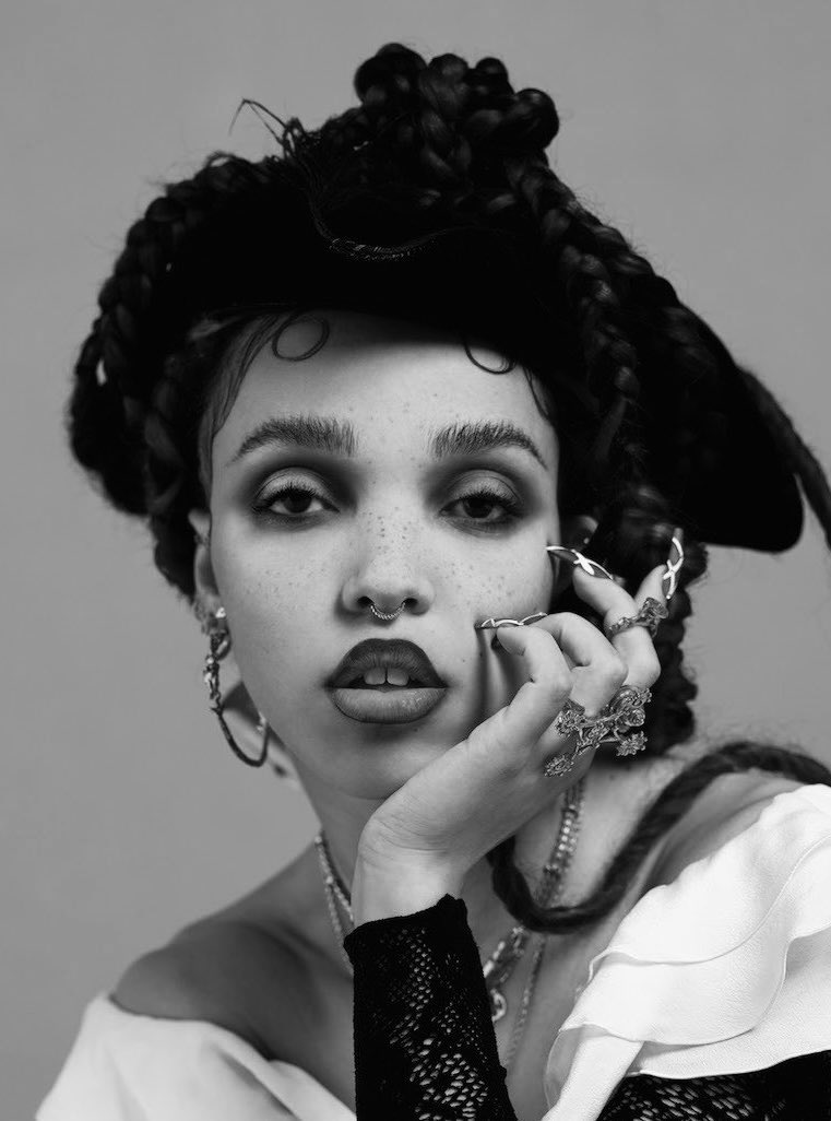 FilmUpdates's tweet image. FKA Twigs is in negotiations to star as Josephine Baker in a biopic directed by Maimouna Doucouré.
The pioneering American-born French dancer, singer and actor.