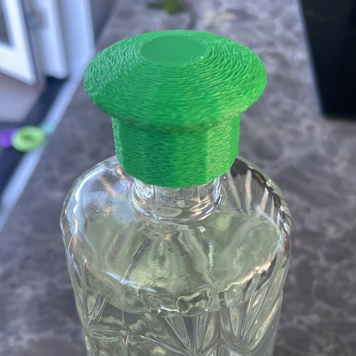 RobFuncken's tweet image. So fun to play with my @BambulabGlobal 3d printer and learning 3D with @Shapr3D. I’ve now made a bottle cap with thread which broke years ago!