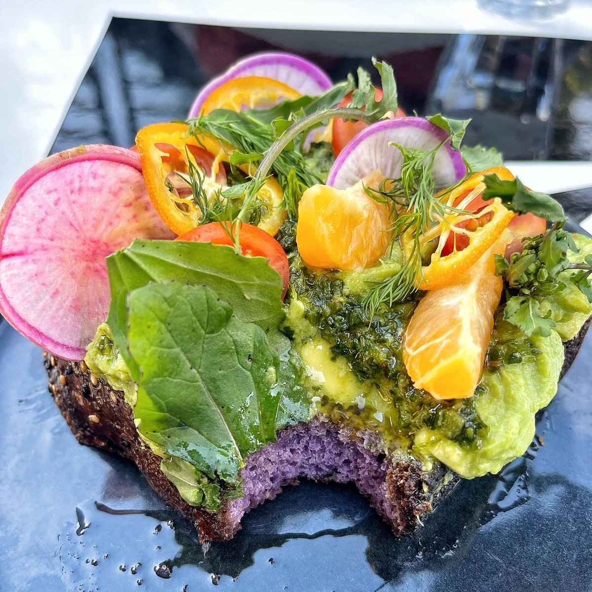 Whether you’re toasting it, slicing it, or enjoying it as is— our ube loaf is the perfect match for any recipe or craving! 💜