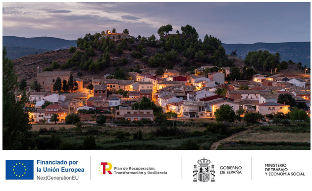 agrestascoop's tweet photo. El pasado 10 de mayo se celebró el Foro Mujer Rural en Ribatajada (#Cuenca)

👉promoviendo el encuentro y la sostenibilidad en el medio rural, con actividades comunitarias centradas en:
🌿agroecología
👩‍🌾saberes tradicionales
🎨arte
📚memoria
💫astronomía feminista
🏡cultura local https://t.co/T6JvynwV9b