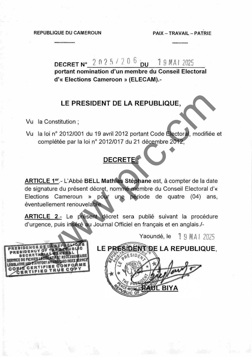 Décret portant nomination d’un membre du Conseil Electoral d’« Elections Cameroon » (ELECAM).

#PaulBiya
#Cameroun