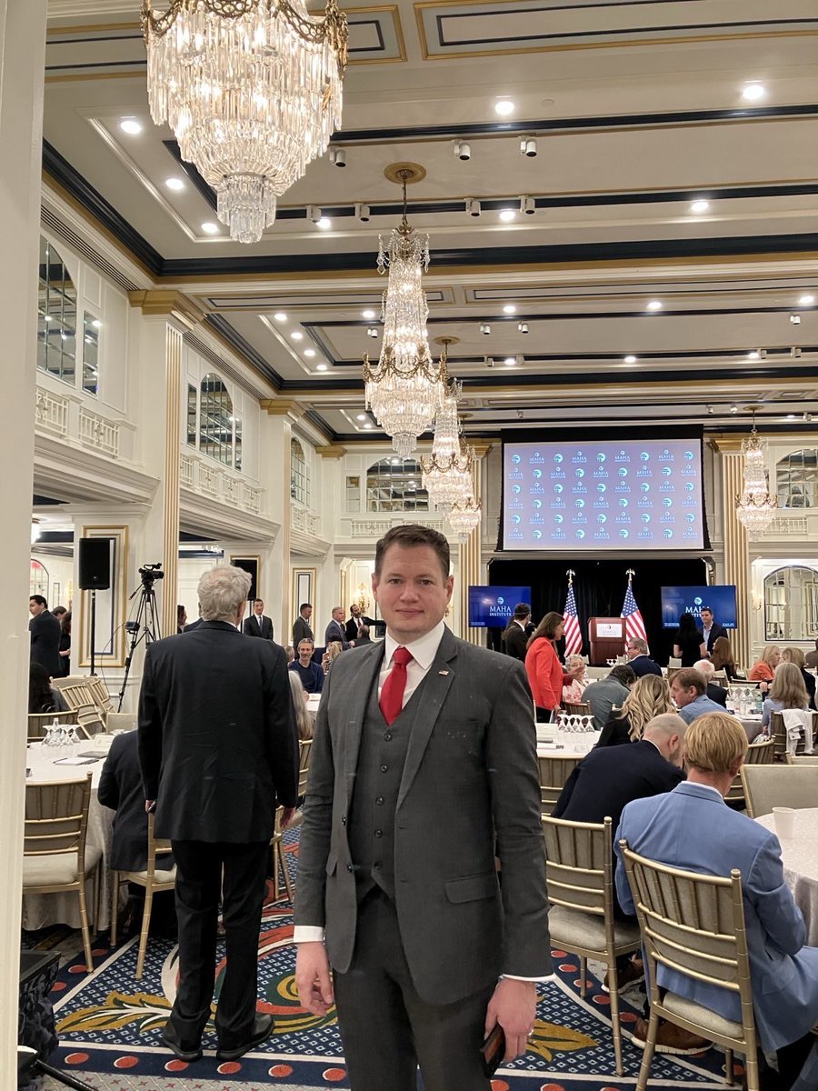feds4freedomusa's tweet image. Last week F4F attended a MAHA Institute Round Table event. Marcus Thornton @marcuswthornton , president of F4F, spoke - as well as Sara Brenner, MD. She is currently the Principal Deputy Commissioner at the FDA.
She has been with F4F since the beginning, and just went public…