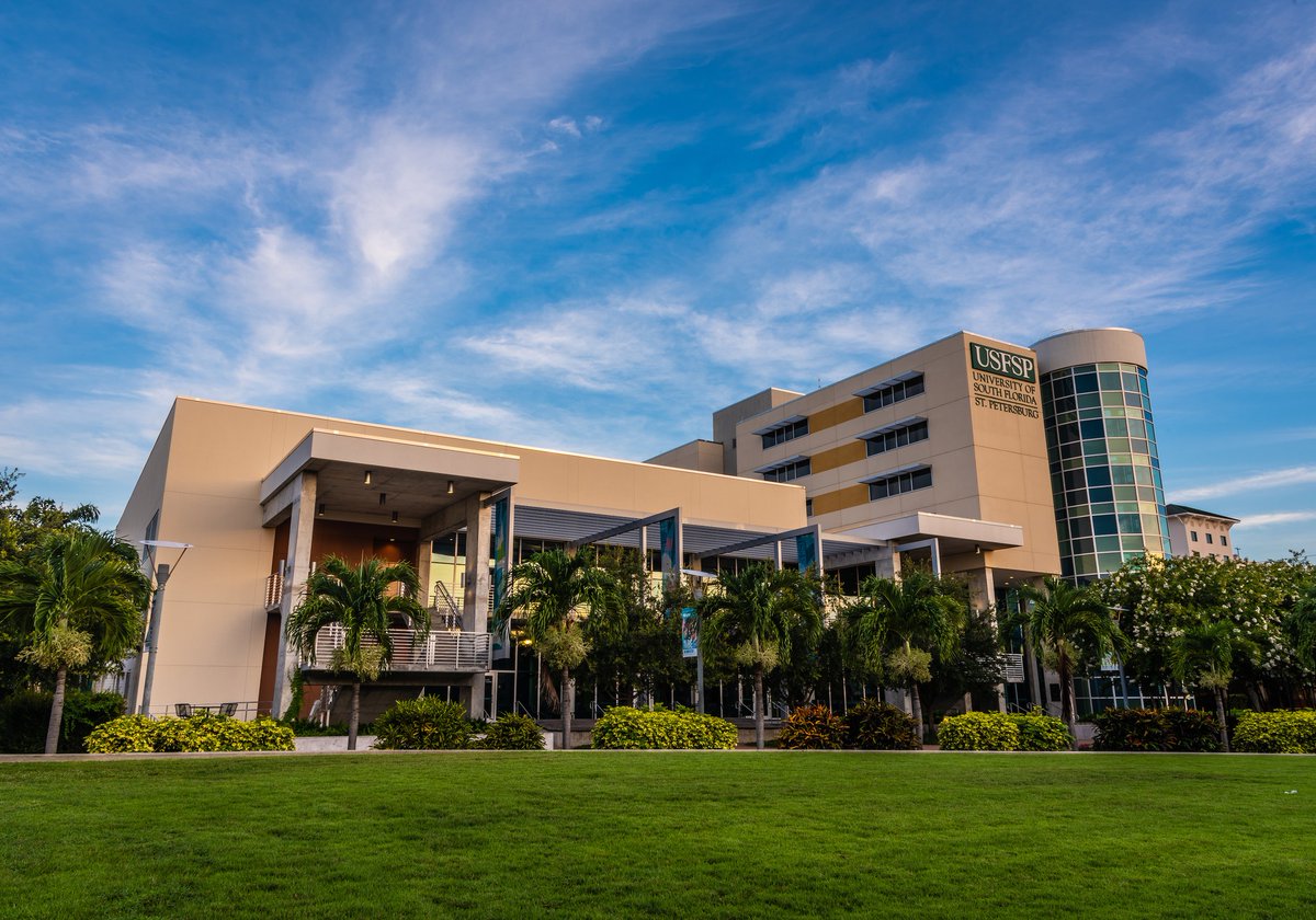 Want to stay updated on all things USF St. Petersburg?
Sign up for our newsletter here  ⬇️
ow.ly/zRuw50PM45v