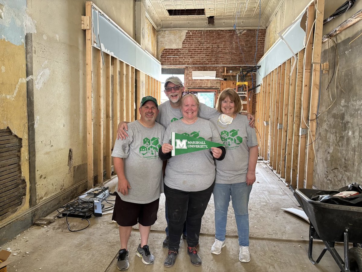 Community Cares Week starts tomorrow! 💚💪

Our alumni chapters across the country participate in Community Cares Week by organizing local service projects. Follow along this week as we share the ways in which they are giving back!