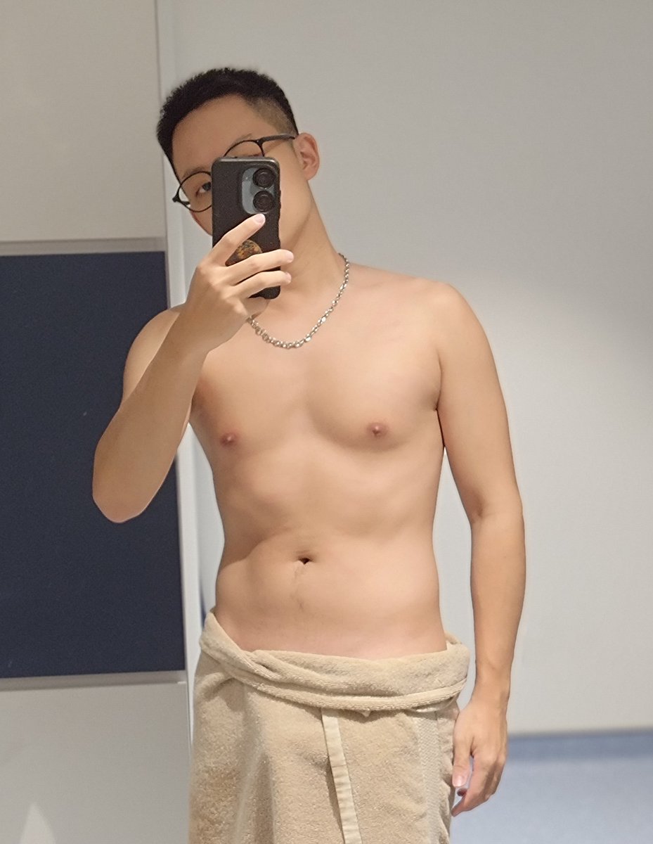 【夢囈】

「那我出發了」

「再告訴我怪獸媽媽有多讚」

「好欸，等我回去」