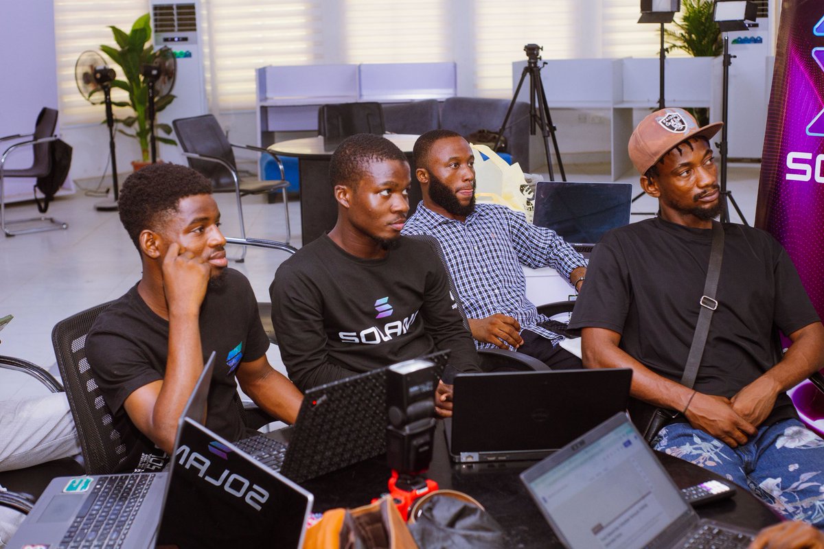 Anonscode's tweet image. Attended a 3 in 1 IRL event last week by @SuperteamNG Kano
Co-hack
@superteam first eco call of the year😄 and jupiter in the north
All worthwhile attending 
Learnt couple of new things regarding hackathon and pitch decks with the co-hac
@Ogbuehi_M
@JupiterExchange 
@JupNigeria