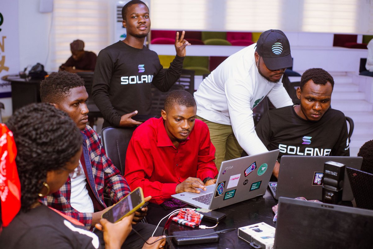 Anonscode's tweet image. Attended a 3 in 1 IRL event last week by @SuperteamNG Kano
Co-hack
@superteam first eco call of the year😄 and jupiter in the north
All worthwhile attending 
Learnt couple of new things regarding hackathon and pitch decks with the co-hac
@Ogbuehi_M
@JupiterExchange 
@JupNigeria