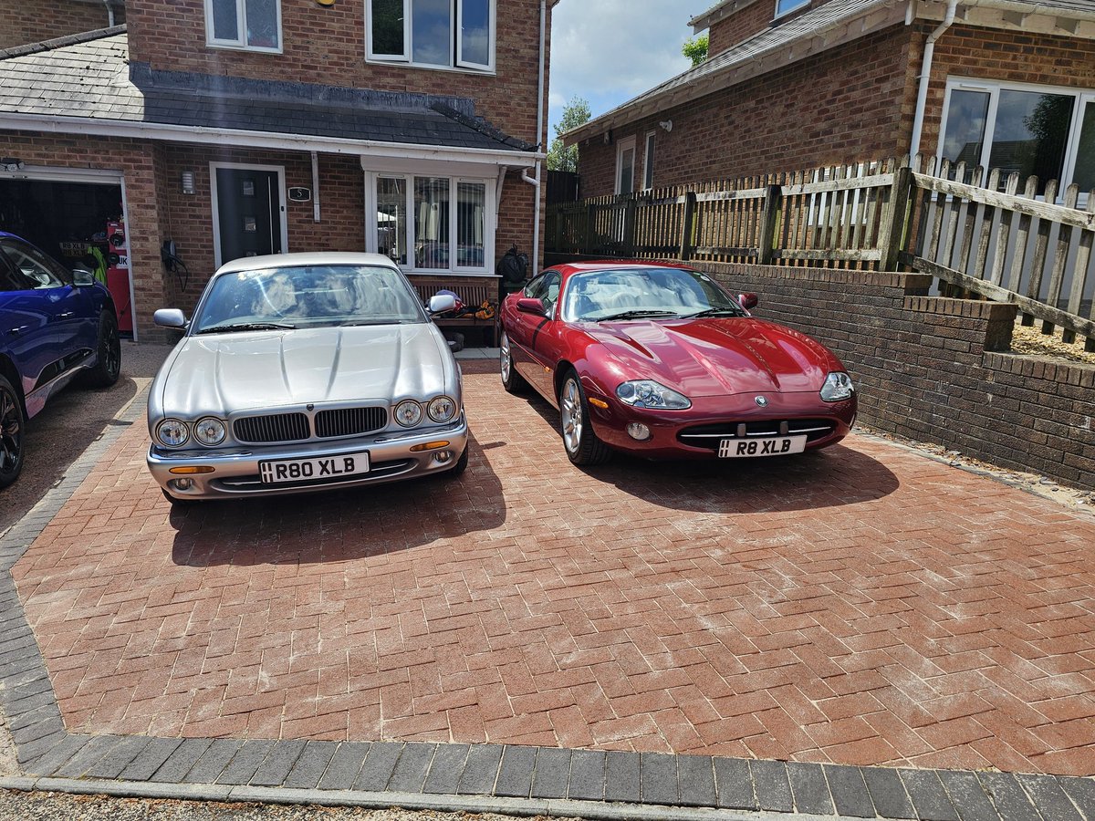 Not a bad two car garage.. would not change it <a href="/joncoupland/">Jon Coupland</a> <a href="/AntAnstead/">Ant Anstead</a> <a href="/mikebrewer/">Mike Brewer</a>