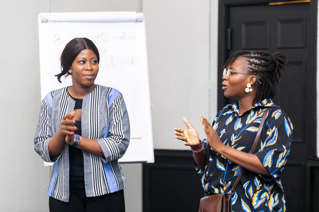 gjfa_ong's tweet photo. Notre coordonnatrice, a représenté du 05 au 09 Mai le #GJFA à Accra 🇬🇭 lors de l’atelier régional @awdf01 sur la mobilisation de ressources féministes.
💡 Clé de la 1ʳᵉ journée : prendre soin de soi pour mieux servir les autres.
#AWDF #LeadershipFéminin https://t.co/t5gcReLZkW