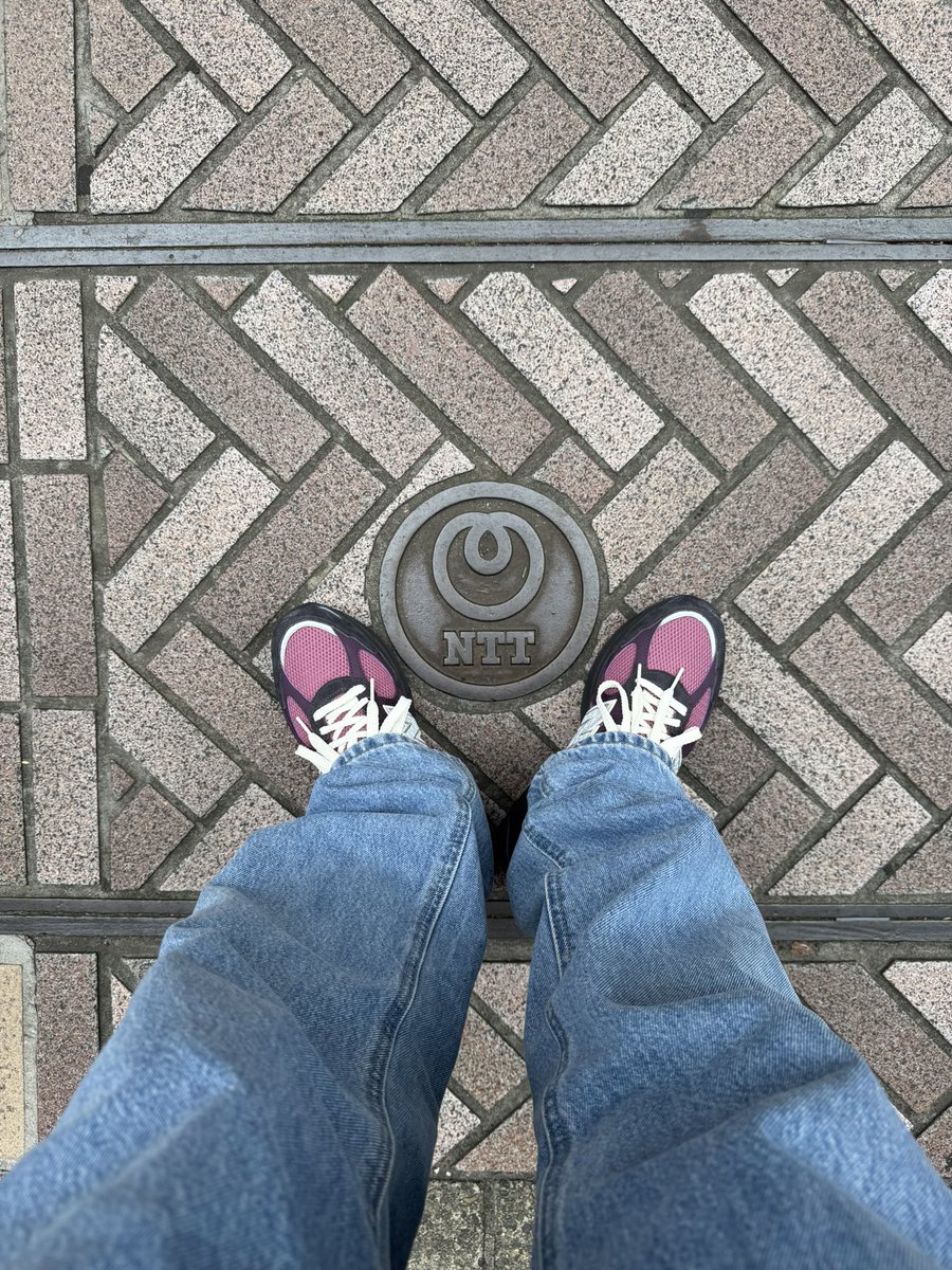 pyhubtomoya's tweet photo. KITH×New Balance2010🔥
最高にかっこええ👾
*実はQRコードの抽選になってから初並び
#kith #kithtokyo #kithosaka #newbalance https://t.co/kQ5XwUuq5O