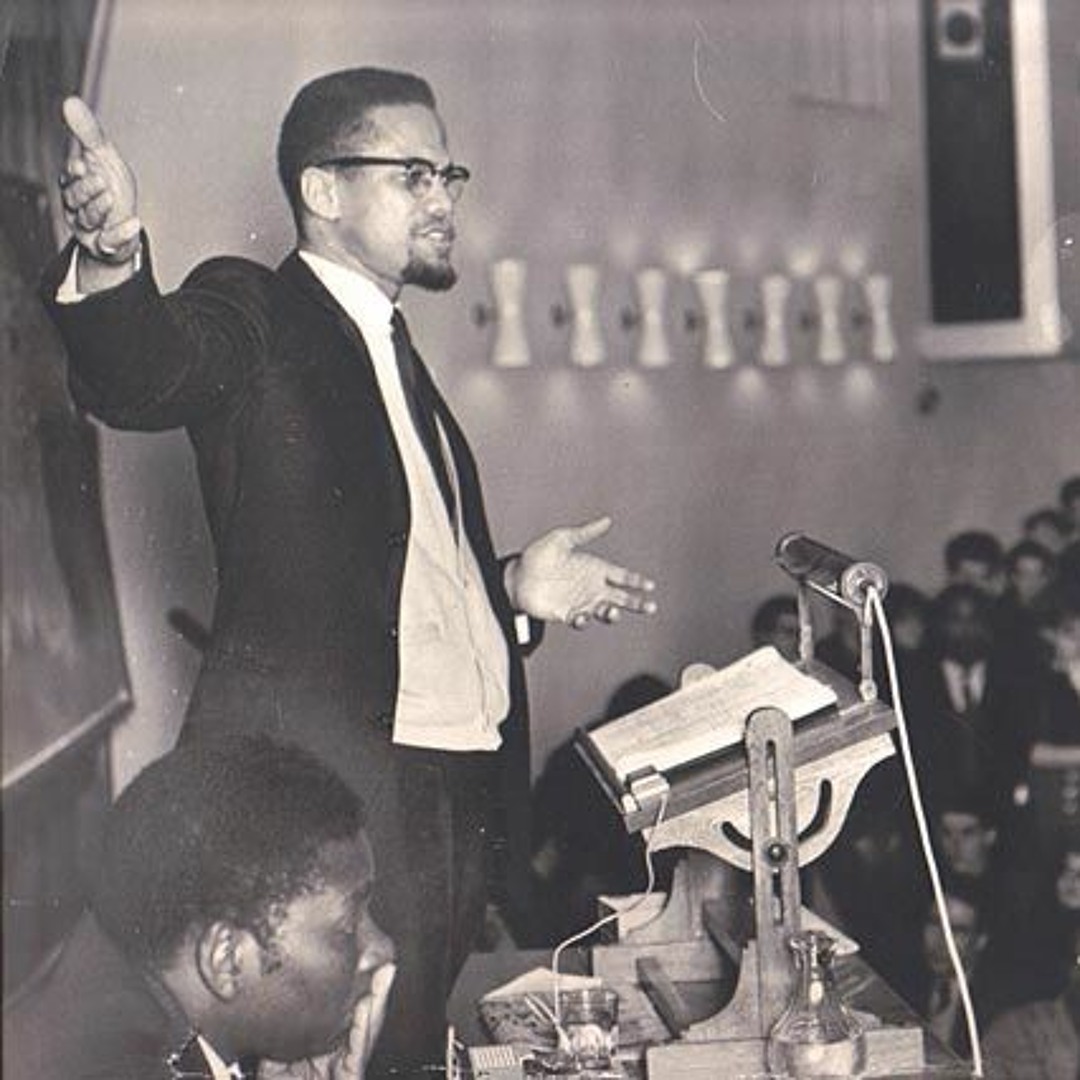 jhon_jak's tweet photo. El 19 de mayo nació Malcolm X. Fue radical, un espejo incómodo. Luchó por el poder negro, la autodeterminación, la dignidad. Entendió que sin independencia económica no hay libertad. Su voz no murió, se transformó en legado. ✊🏾🔥 #MalcolmX #PoderNegro #Antirracismo https://t.co/YL9THVNv9U