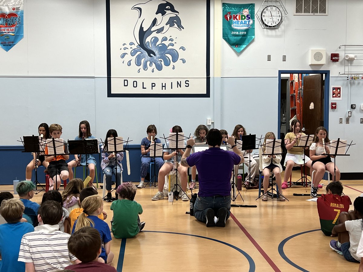 LM_Dolphins's tweet photo. 🎵 Our gym was alive with music on Friday as our amazing Recorder Consort performed for every class! After a year of hard work and practice, these talented students blew us away with their sound! 👏🎶 So proud of their dedication and musical magic! ✨ #lmdolphins #d15rocks https://t.co/cfQOS23doj