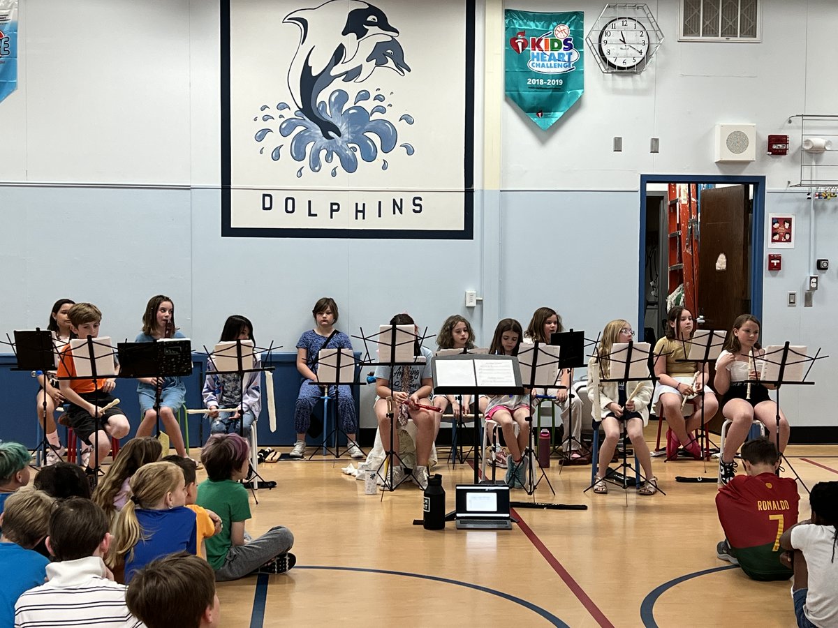 LM_Dolphins's tweet photo. 🎵 Our gym was alive with music on Friday as our amazing Recorder Consort performed for every class! After a year of hard work and practice, these talented students blew us away with their sound! 👏🎶 So proud of their dedication and musical magic! ✨ #lmdolphins #d15rocks https://t.co/cfQOS23doj