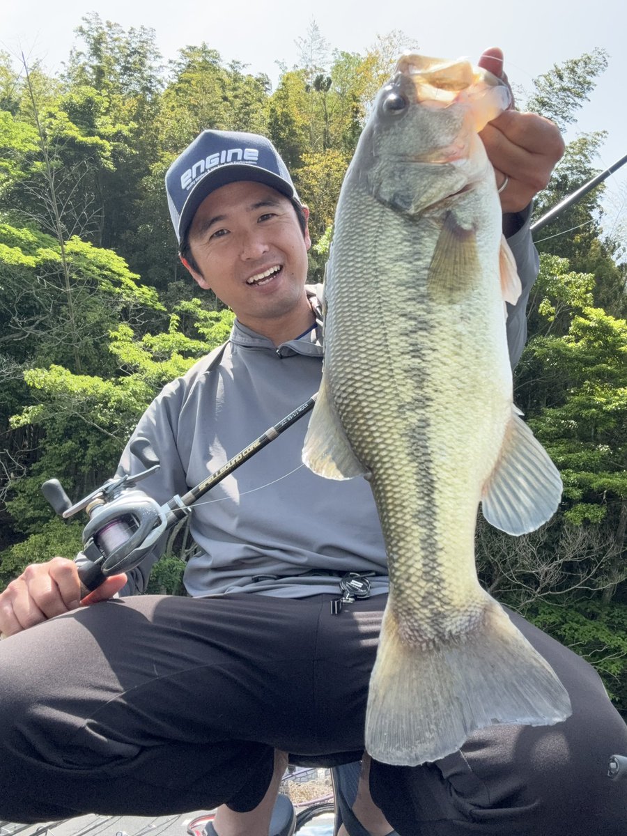 imataktt1's tweet photo. 小野湖プリプラクティスも終盤戦🔥
相変わらずの小野湖ですが、2年目のアドバンテージは少しでもある…かな?
こんな魚がもっとコンスタントに釣れるように残り数日しっかり探ります💪
#ENGINE
#エンジン
#エンジンバス
#SPELLBOUNDCORE
#スペルバウンドコア
#SUPERIOR
#スーペリオ
#S100
#Rings
#東レ
#東レモノフィラメント
#TORAY
#EXTHREAD
#SOLAROAM
#ソラローム
#ルアーPE
#パワーゲームルアーリーダー
#トラウトリアルファイターPE #HEARTSMARINE
#ハーツマリン
#デジタルストラクチャー
#デジスト
#バスプロサポート
#JBTOP50
#山口県
#小野湖
#PR