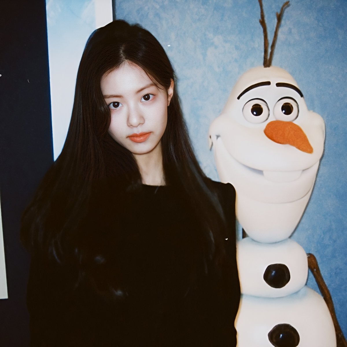 HD version of garam's new profile picture ⛄🩵