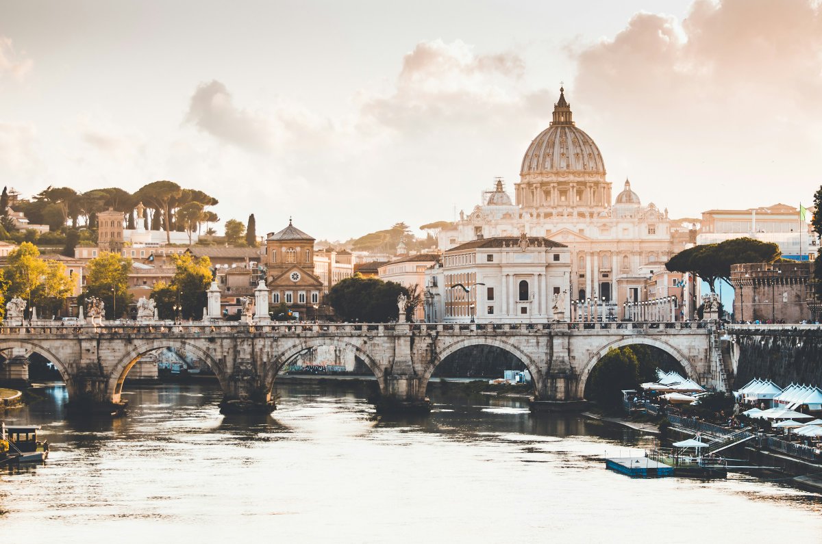 ICYMI: Congratulations to <a href="/AmericanU/">American University</a>'s David Keplinger on receiving the 2025 Joseph Brodsky Rome Prize in Literature! 🏛️📚

This fall, he'll join the American Academy in Rome to complete new works inspired by his Mindfulness Initiative.

Learn more: bit.ly/3Zj8eHV