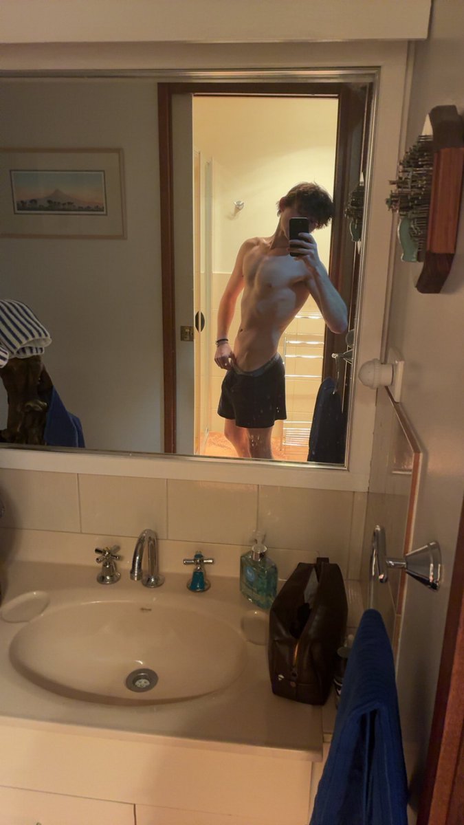 RyanFlynnRides's tweet photo. horny 

#gay #mlm https://t.co/Mo9YIPk9ui