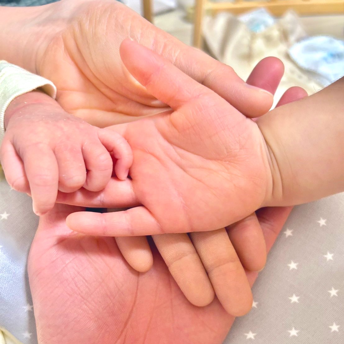 5/5に第二子男子出産しました🎏
陣痛きたから産院行ったら色々あって帝王切開になったよ🫨笑
頑張ったね、産まれてきてくれてありがとう☀️