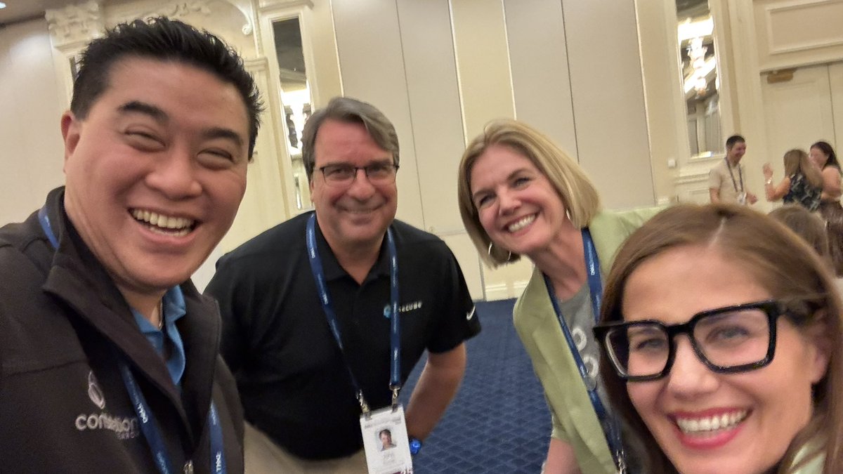 rwang0's tweet photo. MyPOV: it’s time for @DellTech #DellTechWorld catching up with @JenniferJJDavis @furrier @llaborde 
All we need is a selfie with @MichaelDell https://t.co/ZqOwWL5HNi