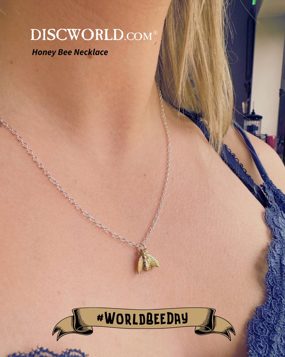 Discworld_com's tweet image. #WorldBeeDay 🐝
✨ With over 270 species of #bees in the UK, they play a vital role for our Roundworld. Natural then that they should feature in Terry's #Discworld too.
On theme, we're buzzing with excitement to announce the restock of our most sought-after jewellery pieces at…