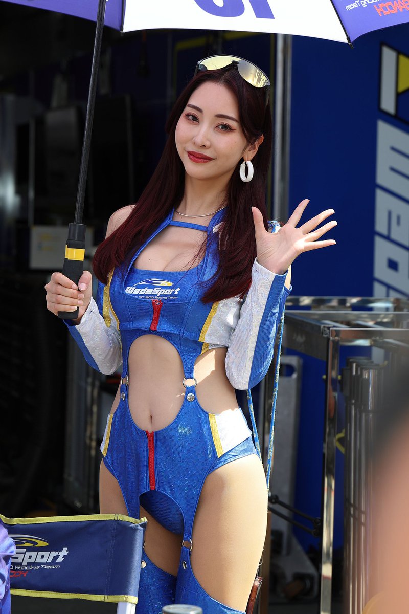 luppyama's tweet image. 【SUPER GT Round2　FUJI GT】
5.3 富士スピードウェイ

19号車の日みたいなので

タイミングよくサイン会に
参加出来て良かった☺️
#南真琴（@makoto_minami ）さん