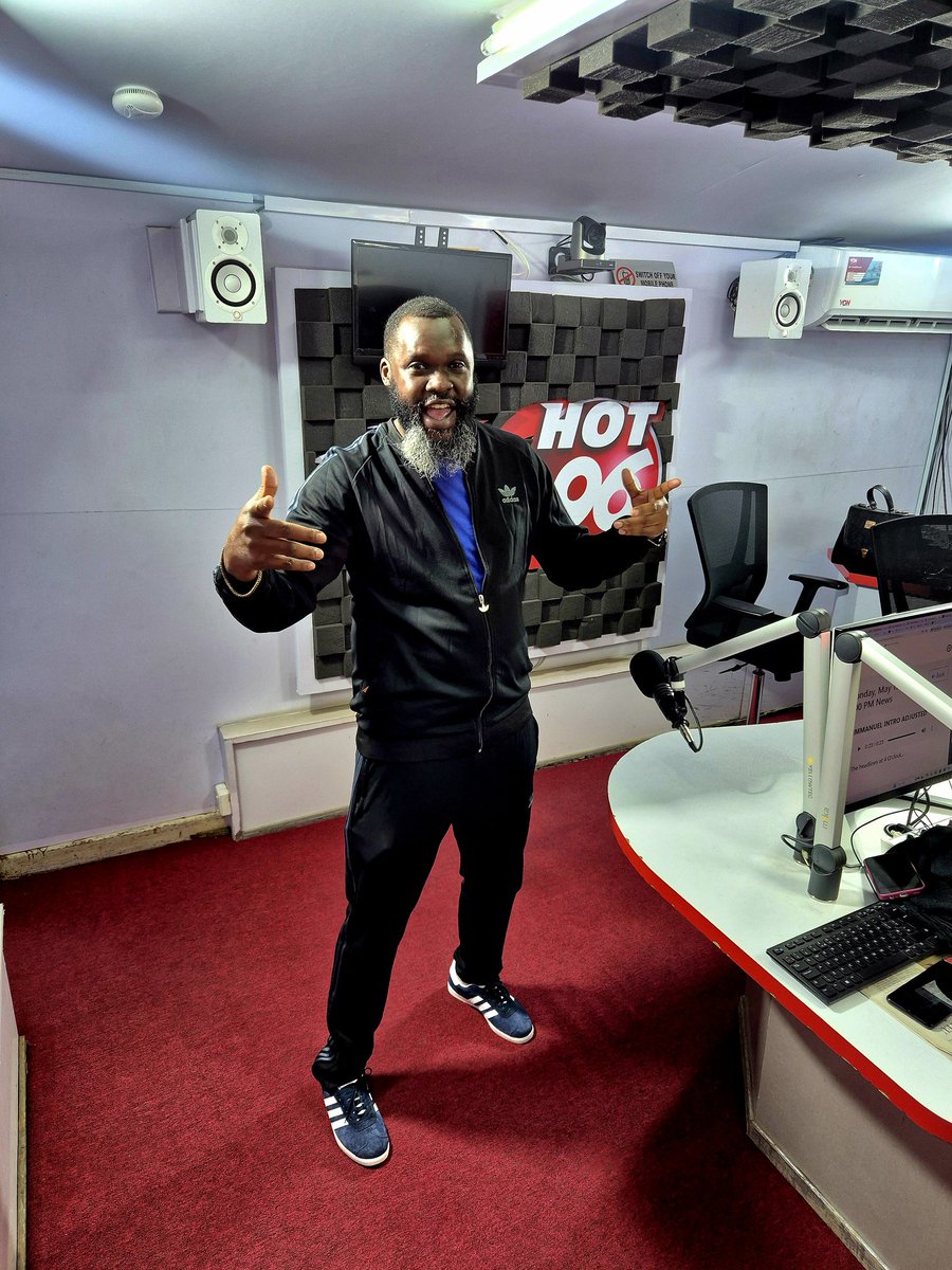 Hot 96 FM Kenya (@hot_96kenya) on Twitter photo His royal handsomeness is baaaaaaaaaaack 🥳🥳🥳🥳🥳
Can you tell our excitement from this side of the world!! 🔥🔥
Now let's kick out any remaining Monday blues with <a href="/iamnickodhiambo/">nick odhiambo</a> on #TheHotDrive
Yeboooooo!! ✅️✅️ His royal handsomeness is baaaaaaaaaaack 🥳🥳🥳🥳🥳
Can you tell our excitement from this side of the world!! 🔥🔥
Now let's kick out any remaining Monday blues with <a href="/iamnickodhiambo/">nick odhiambo</a> on #TheHotDrive
Yeboooooo!! ✅️✅️