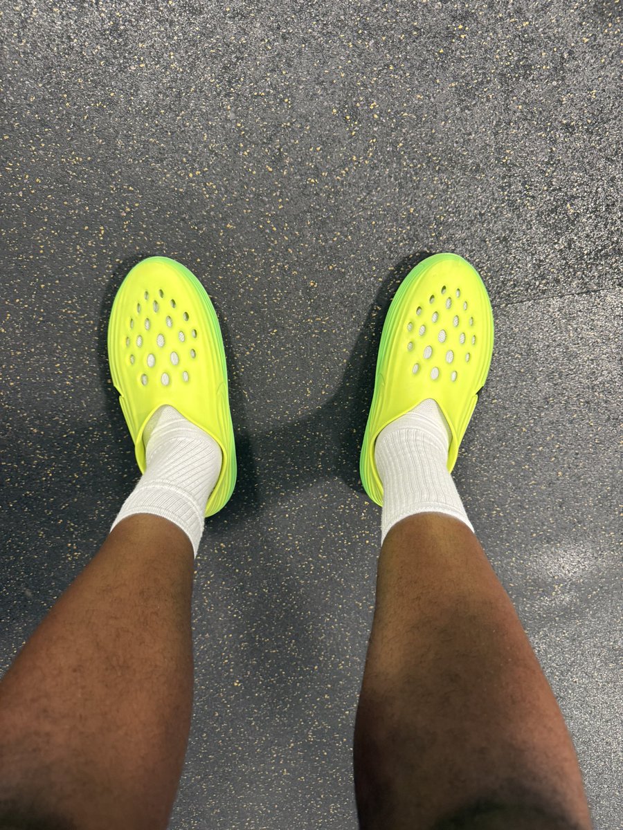 Why did <a href="/PlanetFitness/">Planet Fitness</a> in Miami try to kick me out the gym for wearing the new <a href="/Nike/">Nike</a> rejunven8 …now I’m about to cancel my membership and go to <a href="/Equinox/">Equinox</a> cause this is wild