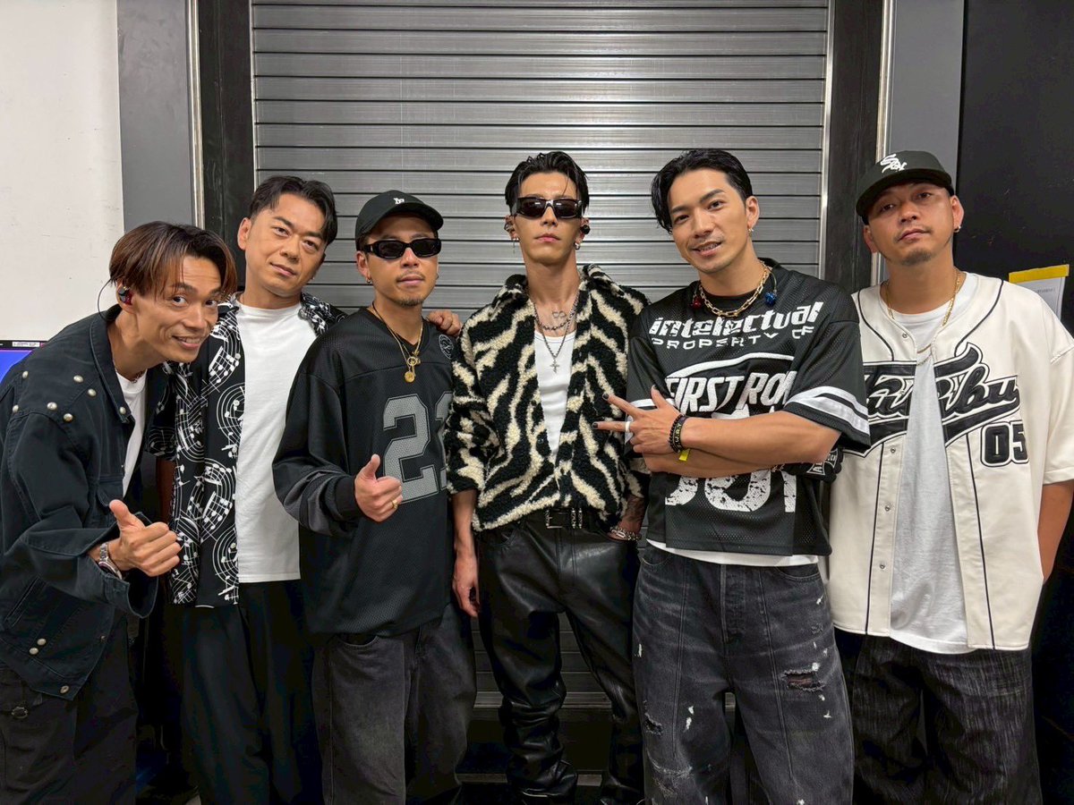 DOBER_OFFICIAL's tweet photo. #𝑫𝑶𝑩𝑬𝑹𝑴𝑨𝑵𝑰𝑵𝑭𝑰𝑵𝑰𝑻𝒀

『MA55IVE BASE presents UNLIMITED 01』
📍Zepp DiverCity(TOKYO)

スペシャルなコラボいかがでしたか❓

ありがとうございました🔥 https://t.co/IS1hTBd2RH