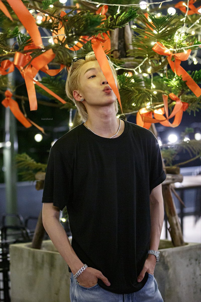 iisandsand's tweet photo. หล่อแล้วยังน่ารักมากกกกก 🎆🌠

@Noeul_lee6

#NoeulNuttarat 
#MooKaTawithNoeul https://t.co/QVvCPF49h5