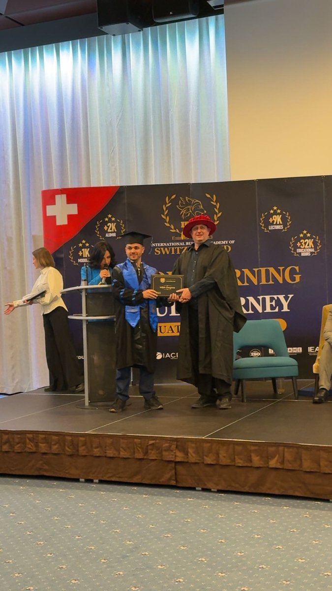 الحمدلله بعد توفيق حصلت على درجة الماجستير MBA في إدارة الأعمال من الأكاديمية الدولية في سويسرا 🇨🇭