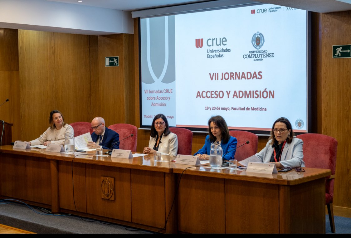 Complutense (@unicomplutense) on Twitter photo Las universidades integradas en <a href="/CrueUniversidad/">Crue Universidades</a> han anunciado hoy un acuerdo para "armonizar" a partir de 2026 la #Selectividad con modelos de examen y criterios de evaluación similares.
Todo el proceso ha sido coordinado por un equipo con representación de todos los distritos Las universidades integradas en <a href="/CrueUniversidad/">Crue Universidades</a> han anunciado hoy un acuerdo para "armonizar" a partir de 2026 la #Selectividad con modelos de examen y criterios de evaluación similares.
Todo el proceso ha sido coordinado por un equipo con representación de todos los distritos