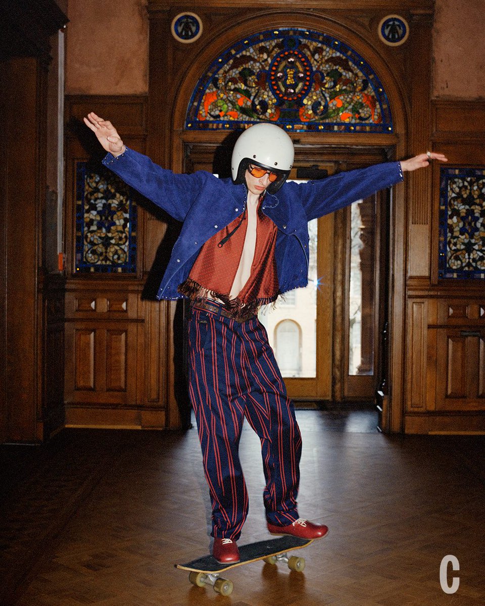 Cosmopolitan's tweet photo. Finn Wolfhard is more than willing to wait for the right person, but dating is far from his main priority right now:

“I am comfortable waiting for someone who is cool, nice, simple, and stable. But in my life now, with how busy I am, I’m chasing stability, basically.” https://t.co/xAVvr3Eqsj