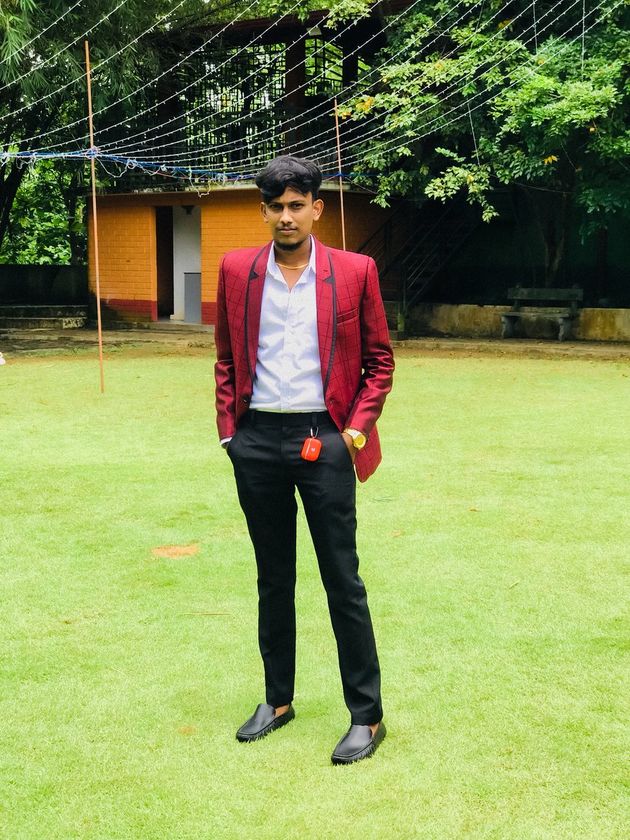 Kavishk_A's tweet photo. Be yourself, Love yourself 🍃❤️ https://t.co/DaGzr5LNtA