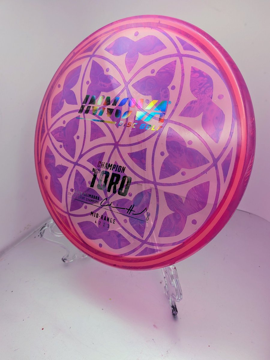 JME_0906's tweet photo. I made this pretty Toro, it looks cool when spinning

If you like this pretty Toro, let me know!

#discgolf #discgolfdyes https://t.co/euM3jrSKmF