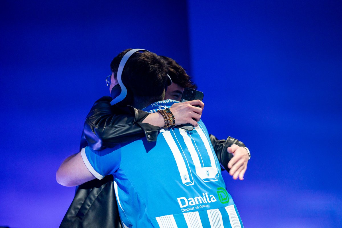 AndresCYTorres7's tweet image. Top 9-16th at the eChampions League. Only one win away from the top 8. I am very proud of our performance and, of course, also a little sad that we couldn't make the top 8. Thank you so much for all your support these past few days.
My player @RvPuiu♥️
My team @hyperspiritro♥️