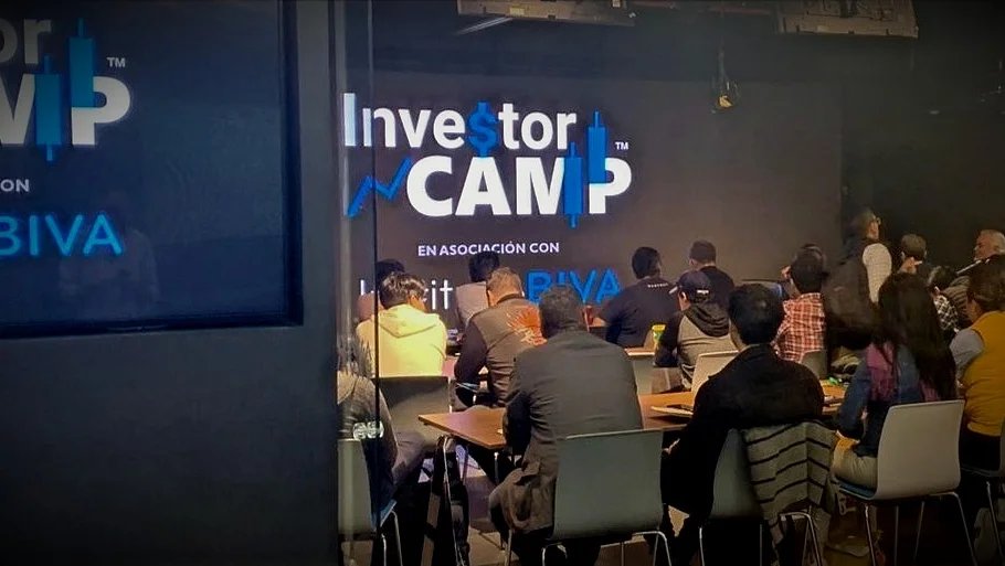 Nos emociona invitarles al Taller de Inversión Bursátil para Principiantes PRESENCIAL que llevaremos a cabo en CDMX dentro de las instalaciones de nuestros queridos amigos de <a href="/BIVAMX/">BIVA</a> con quienes estamos siempre agradecidos. Boletos disponibles (limitados): investor-camp.com/events/presenc…