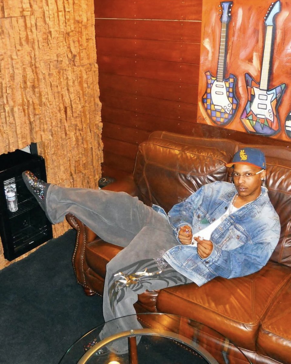 DC2TRILLDAILY's tweet photo. New Photos of DC2Trill via drnkbby instagram!🌟

< Still can't believe we at where we @ only the beginning 2T gone big like no limit / cash money > https://t.co/mThUj8qG1f