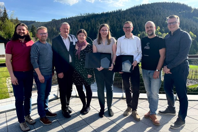 MERGEprojectEU's tweet image. 🎉 Proud of our MERGE partners! 🎉
Our coordinator Aristeidis Bakandritsos received the Award for Outstanding Scientific Output at the conference of the Czech Advanced Technology and Research Institute.
👉 Read more here merge-twinning.eu/news-events/pr…
@vsbtuo @VileGroup @Q_PLANIntl