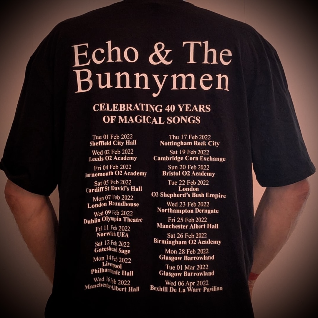 ONLY £15 EACH! Missed out on our epic 2022 UK tour shirt? Grab one now—features classic Crocodiles, Heaven Up Here, Porcupine &amp; Ocean Rain covers on front, full tour dates on back. Sizes: L, XL, XXL. Impress your mates or relive the magic!
officialbunnymenmerchandise.com/collections/sa…