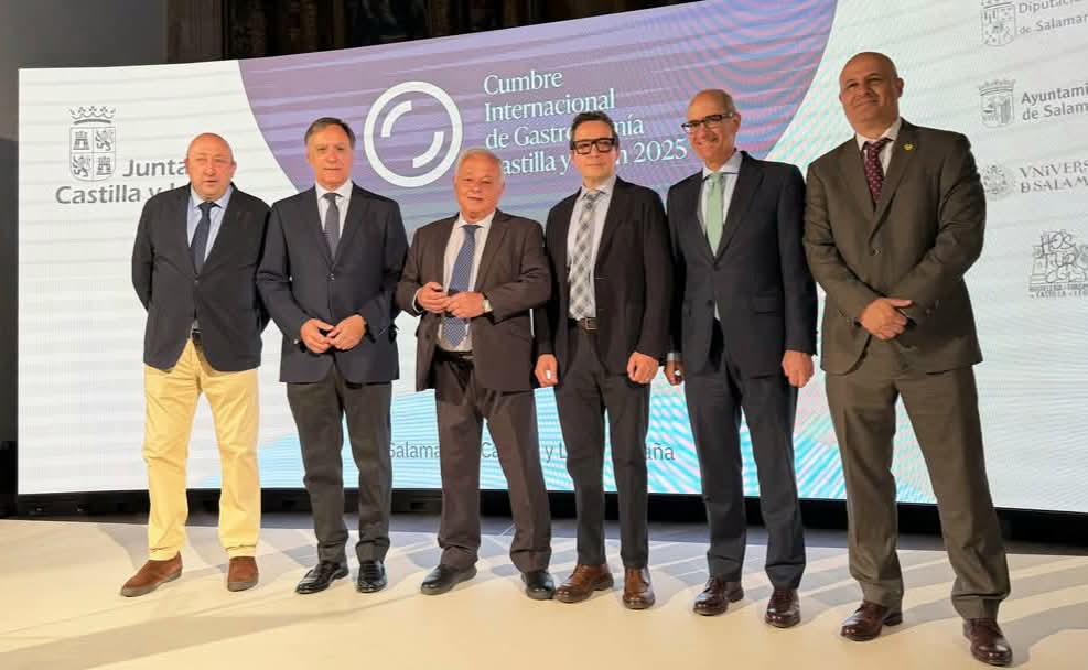 CES (@ces_salamanca) on Twitter photo 🍽️🌍 ¡Salamanca, epicentro de la gastronomía mundial! Arranca la <a href="/CumbreGastroCyL/">@CumbreGastroCyL</a> 👨🍳, con chefs internacionales, nacionales y autonómicos, ¡sumando 32 estrellas Michelin! ⭐️⭐️⭐️
Desde CES reafirmamos nuestro compromiso con la gastronomía👏🔝 ¡Salamanca se llena de sabor! 🍽️🌍 ¡Salamanca, epicentro de la gastronomía mundial! Arranca la <a href="/CumbreGastroCyL/">@CumbreGastroCyL</a> 👨🍳, con chefs internacionales, nacionales y autonómicos, ¡sumando 32 estrellas Michelin! ⭐️⭐️⭐️
Desde CES reafirmamos nuestro compromiso con la gastronomía👏🔝 ¡Salamanca se llena de sabor!