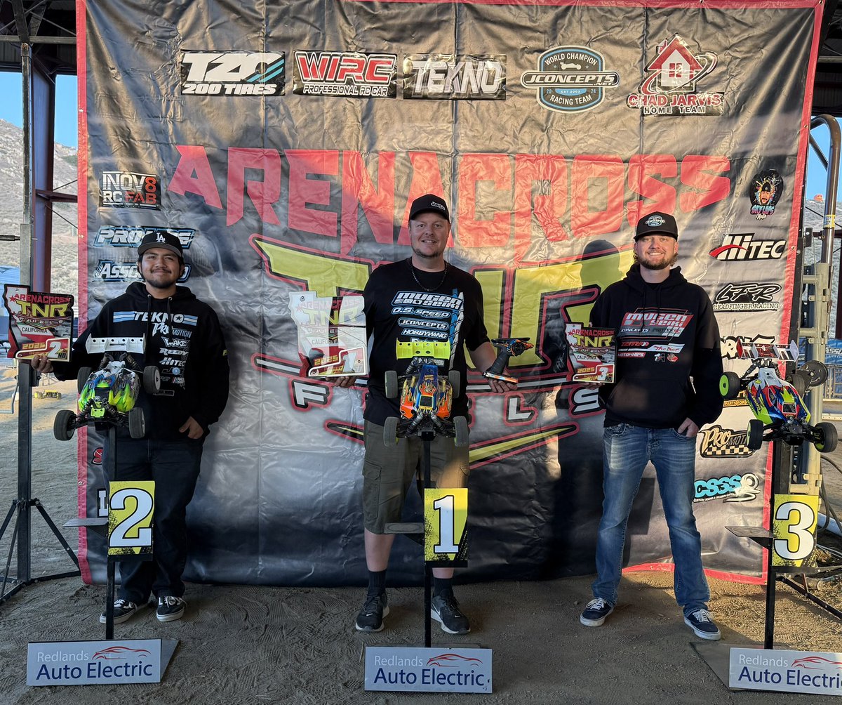 adamdrake117's tweet image. Fun weekend at the TNR Arenacross!  Took the win in electric buggy and finished 3rd in nitro buggy.   🏆 
#MUGENSEIKI 
#OSENGINES 
#JCONCEPTS
#HOBBYWING
#FUTABA 
#PROTEKRC
#AMAINHOBBIES 
#FLASHPOINTRC 
#DARKSIDEDESIGNS
#MIP
#B21AD3
#DRAKEIN
#T10PX
#HobbywingTechnology
#gracing