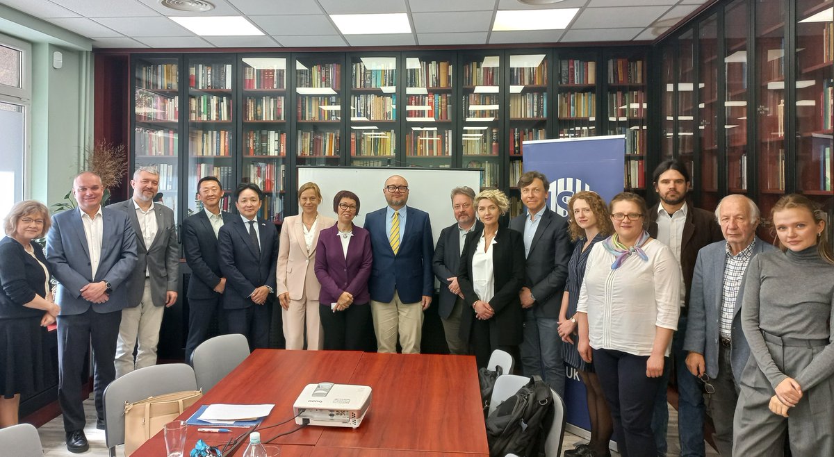 Agnieszka Orzelska-Stączek (@aorzelskas) on Twitter photo The seminar at #ISPPAN “Japan as a Strategic Partner of the Three Seas Initiative (#3SI)” began with a lecture by <a href="/bochorod/">Beata Bochorodycz</a> and was followed by a great discussion. I'm very grateful to <a href="/_Kubicki/">Maciej Kubicki</a>, <a href="/PawelNierada/">Paweł Nierada</a>, our distinguished guests from Japan, and all participants—thank you! The seminar at #ISPPAN “Japan as a Strategic Partner of the Three Seas Initiative (#3SI)” began with a lecture by <a href="/bochorod/">Beata Bochorodycz</a> and was followed by a great discussion. I'm very grateful to <a href="/_Kubicki/">Maciej Kubicki</a>, <a href="/PawelNierada/">Paweł Nierada</a>, our distinguished guests from Japan, and all participants—thank you!