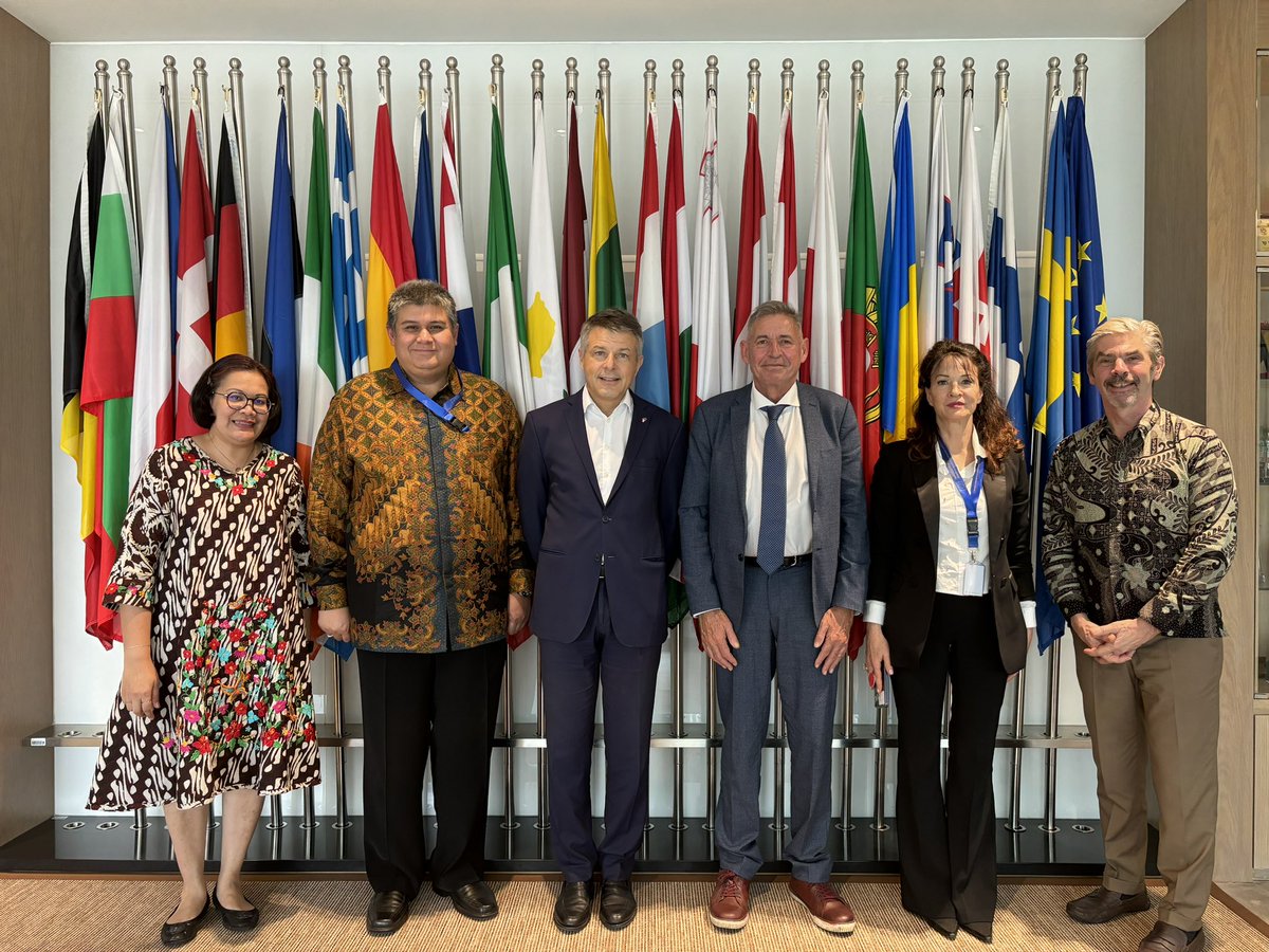 The parliamentary cooperation between Indonesia 🇮🇩 and the EU and its Member States is being significantly amplified with the help of the European Inter Pares programme. 

Its scoping mission this week is generously  hosted by <a href="/bksapdpr/">BKSAP DPR RI</a> 

#EUIndonesiaTrustedPartners