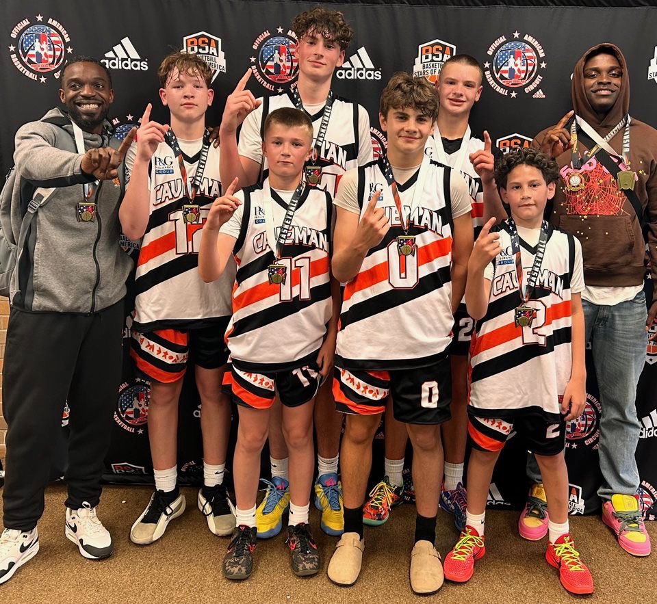 cavemanbb's tweet photo. Led by Coach Dame and Coach 5 our 13U Squad add some more hardware to their trophy case after an impressive spring!

Way to finish on top fellas! 🥇 https://t.co/foaaVAP7YB