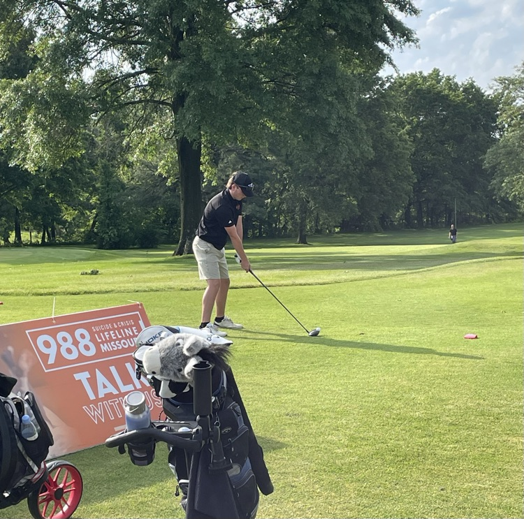 LestervilleR4's tweet image. Owen Nichols is competing today and tomorrow at the Class 1 Boys Golf State Championship. Good luck Owen! 🔴⚫️⛳️