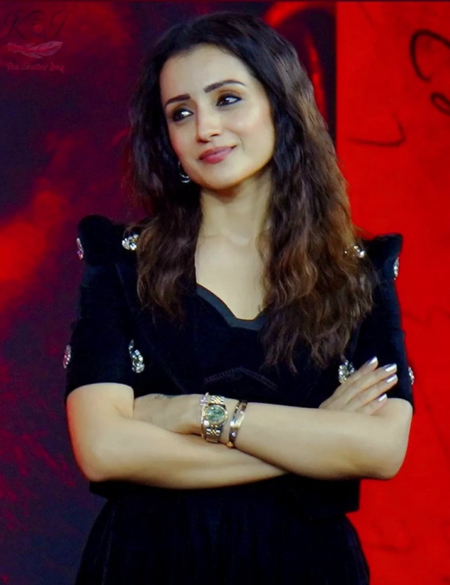 GrURY2QX0AAouS0?format=jpg&name=medium