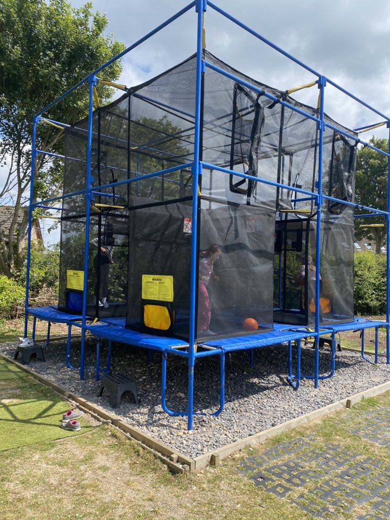 The activities have begun! The groups on land are enjoying aeroball, archery and initiative activities, whilst the other groups sail #cobnor2025