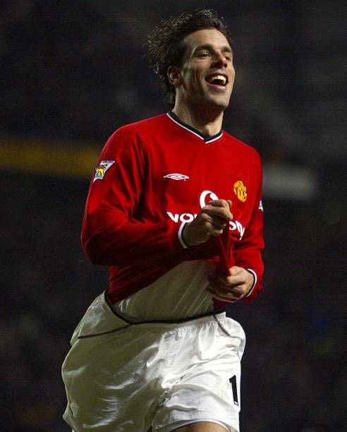 damzychillin's tweet photo. European Golden boot  Top 3 Race since 

1.2004

1. HENRY (Arsenal ) — 30 Goals (Winner)
2. NISTELROOY (Man U)  — 25 Goals 
3. SILVESTRE ( Man U) —- 23 Goals https://t.co/1r89Ch9lIK
