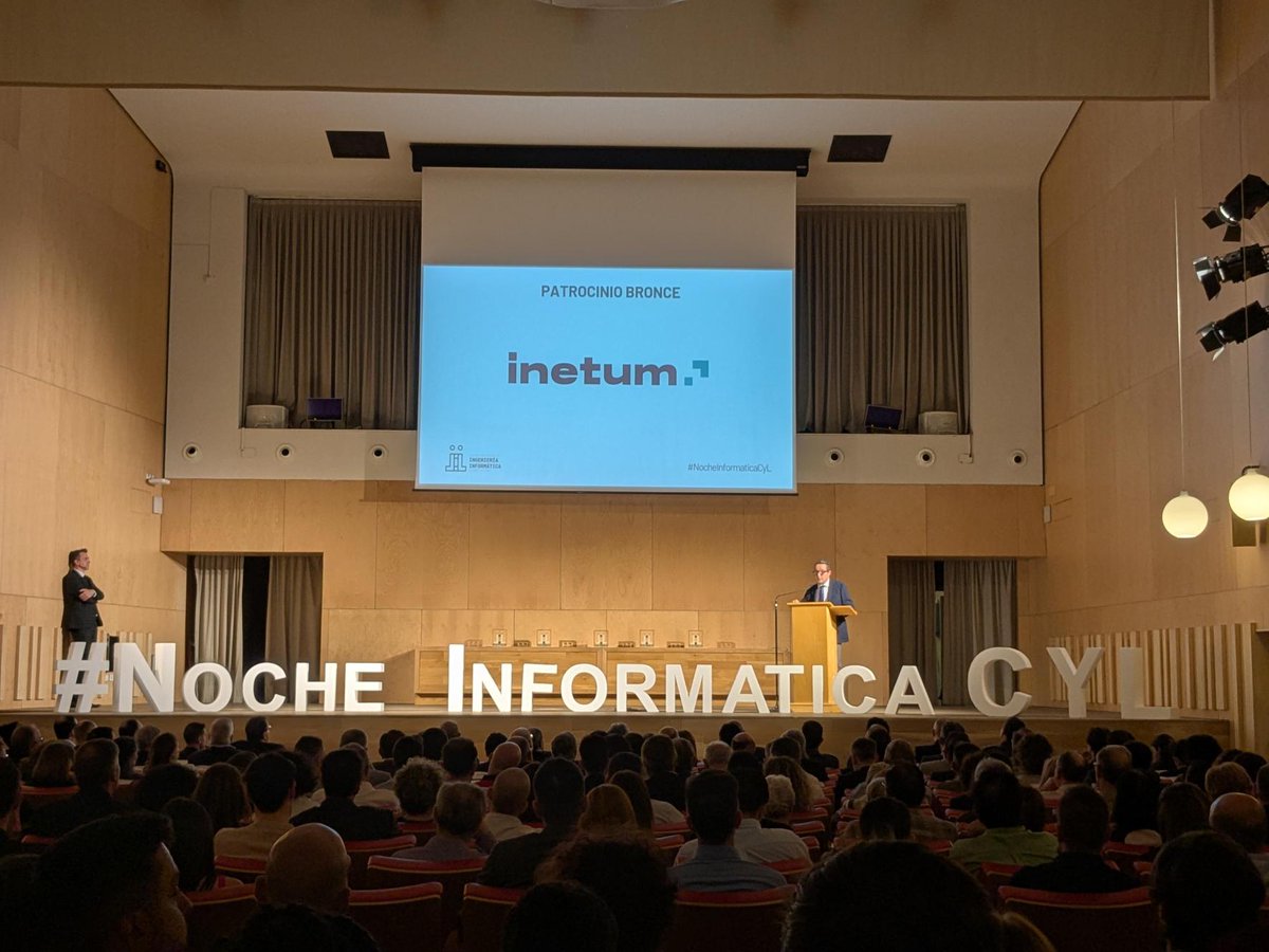 inetum_es's tweet photo. [#España]  El viernes asistimos a la XVI #NocheInformaticaCYL, que organizó el @CPIICyL.

Para #Inetum un apoyo al papel y desarrollo de los profesionales y una apuesta decidida por la región con el propósito de generar en ella un impacto digital positivo.

#CyL
#WeAreInetum https://t.co/5BXp1dZ3LR