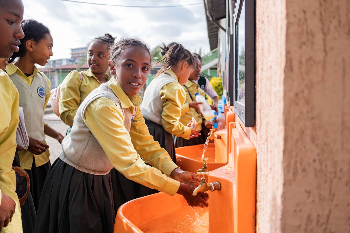 Have you seen our latest research summary?

This document pulls together the high level points of London School of Hygiene and Tropical Medicine's impact evaluation of Splash's Project WISE in Addis Ababa.

Find it here: ow.ly/7fRC50VQ51o